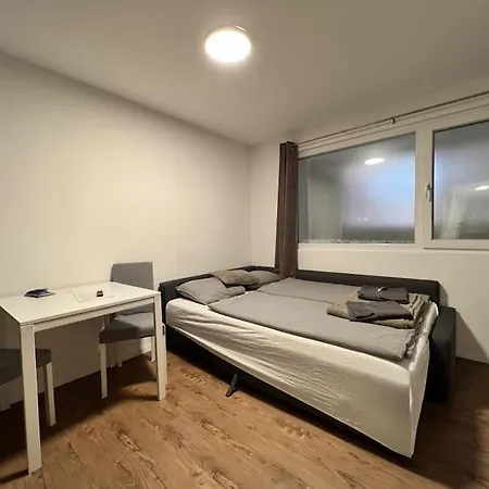 Stilvolles Und Erschwingliches Studio: Der Perfekte Rueckzugsort Fuer Kurzaufenthalte Apartamento
